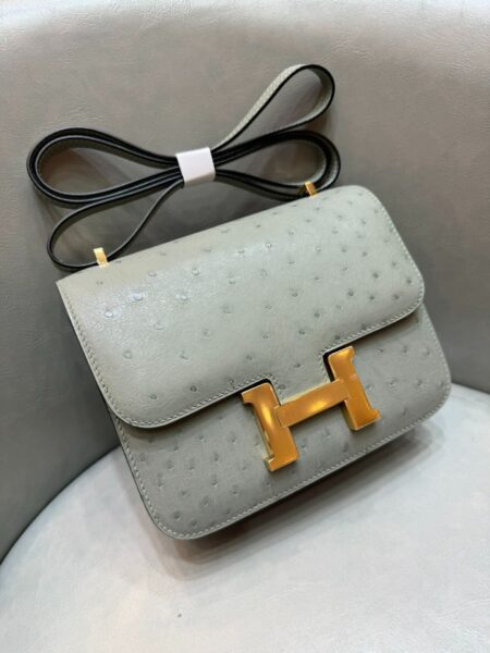 [에르메스] 콘스탄스 19cm Ostrich Gold