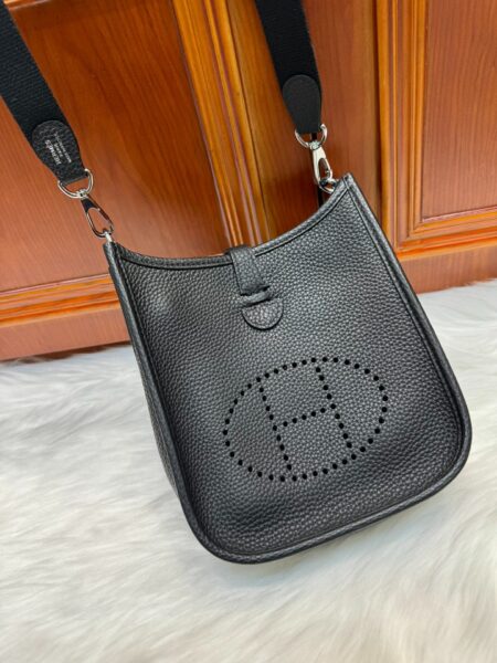 [에르메스] 에블린 mini 17cm Clemence