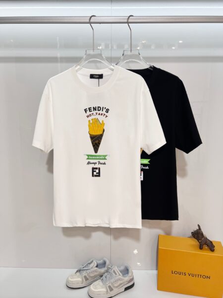 [펜디] 프렌치 프라이 로고 그래픽 티셔츠 (2 COLORS)