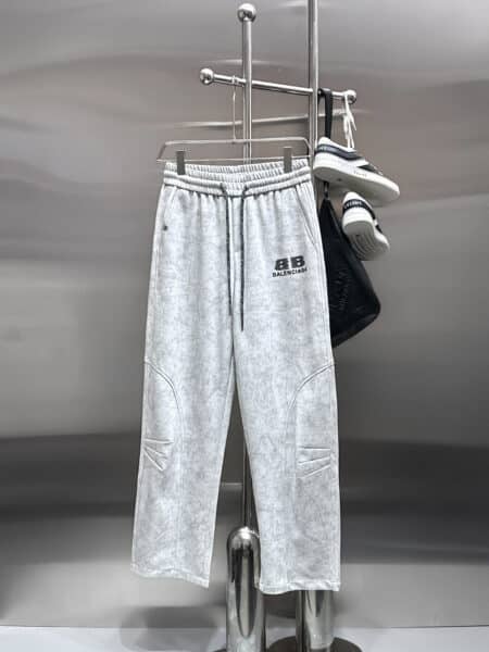 [발렌시아가] BB 로고 워시드 스웨트팬츠 (2 COLORS)