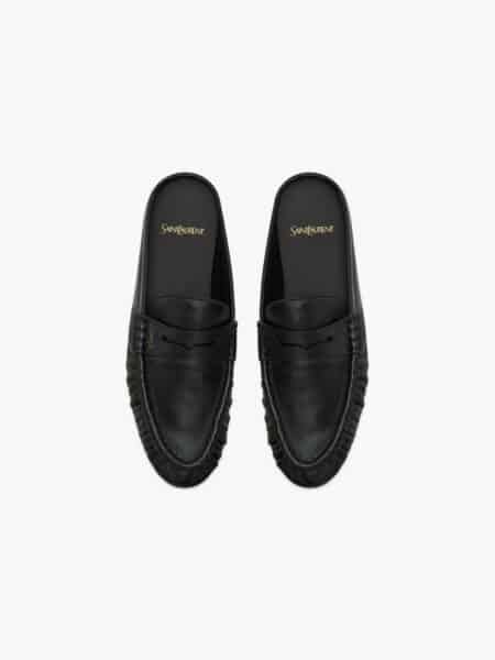 [생로랑] 샤이니 크리즈드 가죽 소재 LE LOAFER 뮬 852392AAFUV1000