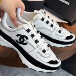 BLACK / WHITE