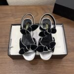 BLACK / SILVER