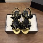 BLACK / GOLD