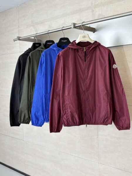 [몽클레어] 로고 패치 후드 바람막이 자켓 (4 COLORS)