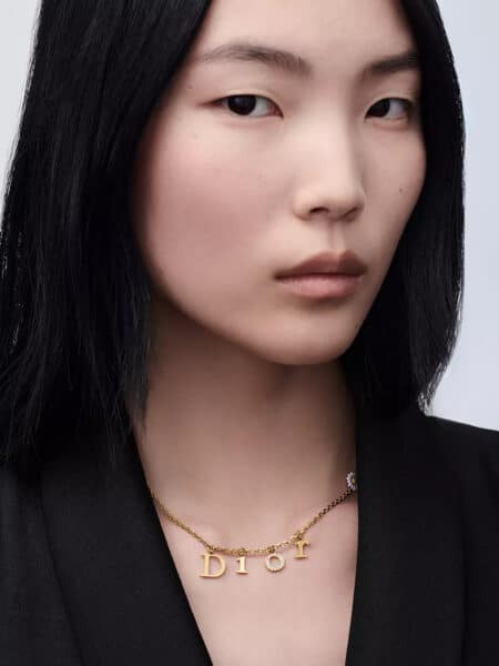 [디올] Dior 미니 데이지 목걸이 N3669WOMLQ