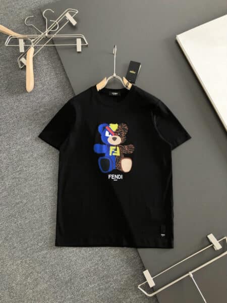 [펜디] 테디베어 로고 프린트 반팔 티셔츠 (2 COLORS)