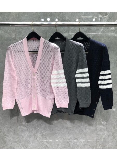 [톰브라운] 4바 스트라이프 펀칭 니트 가디건 (3 COLORS)