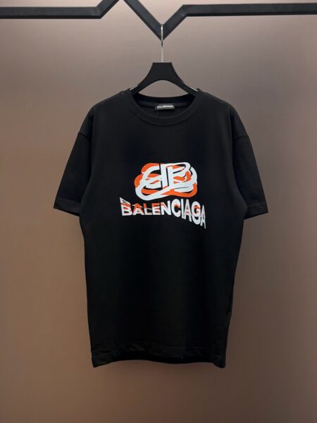 [발렌시아가] 디지탈 BB 로고 반팔 티셔츠 (2 COLORS)