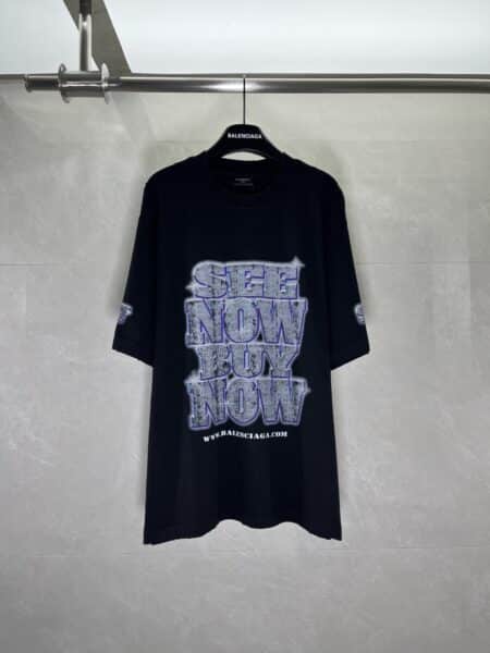 [발렌시아가] 'See Now Buy Now' 그래픽 반팔 티셔츠 (2 COLORS)