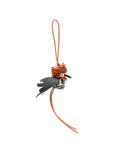 [로에베] 클래식 카프스킨 후투티 버드 백참 CCFC232X19-5101 (2 COLORS)