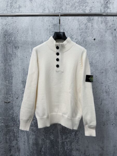 [스톤 아일랜드] 버튼 목넥 니트 스웨터 (2 COLORS)