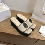 BEIGE / BLACK