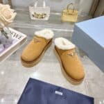 LIGHT MUSTARD